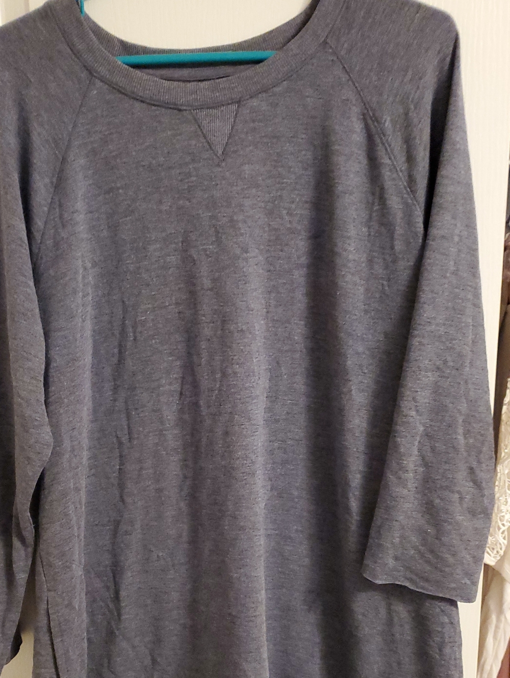 tek gear Heather Gray Raglan Pullover Sweatshirt